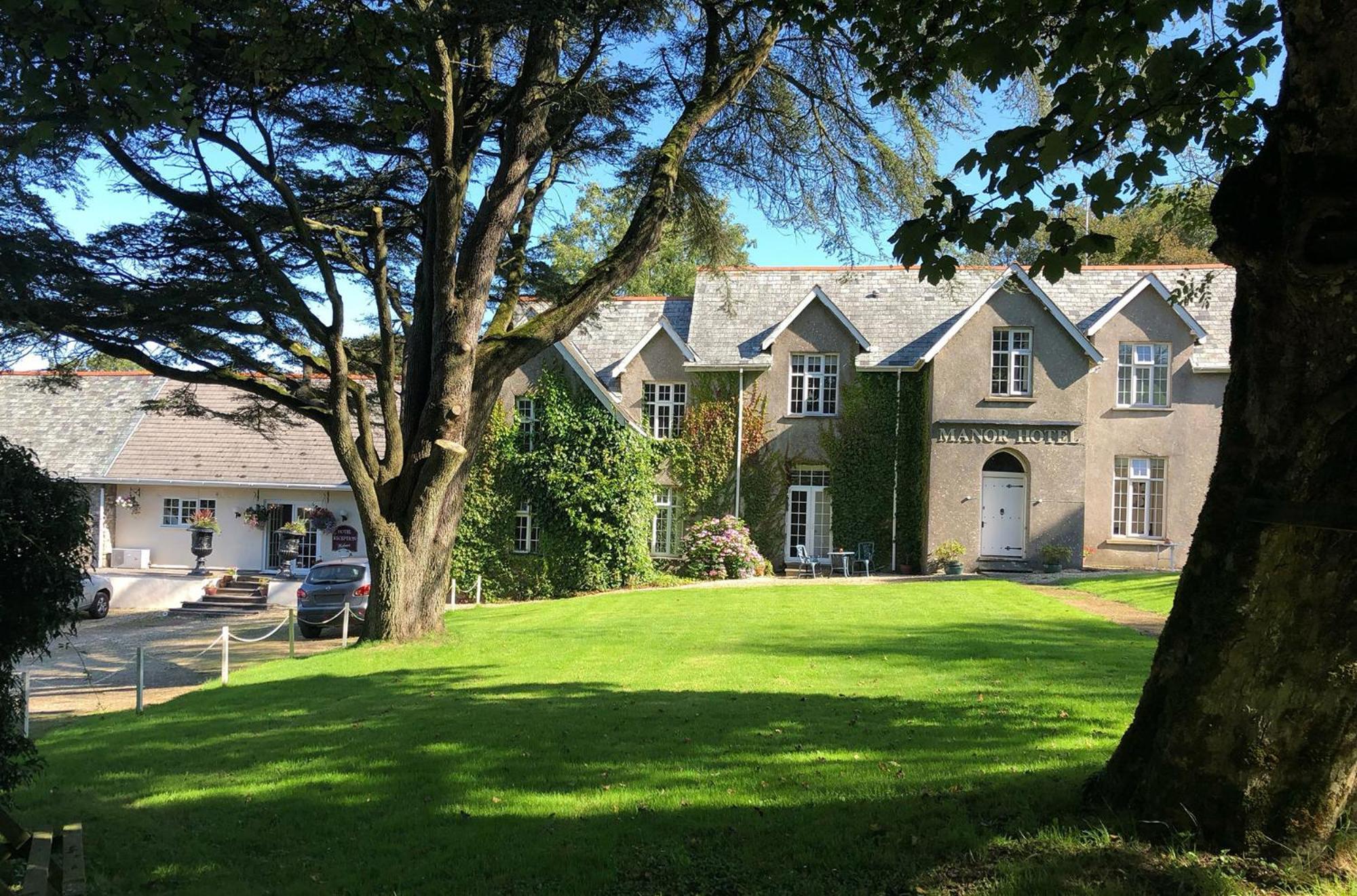 Exmoor Manor Guest House Линтън Екстериор снимка